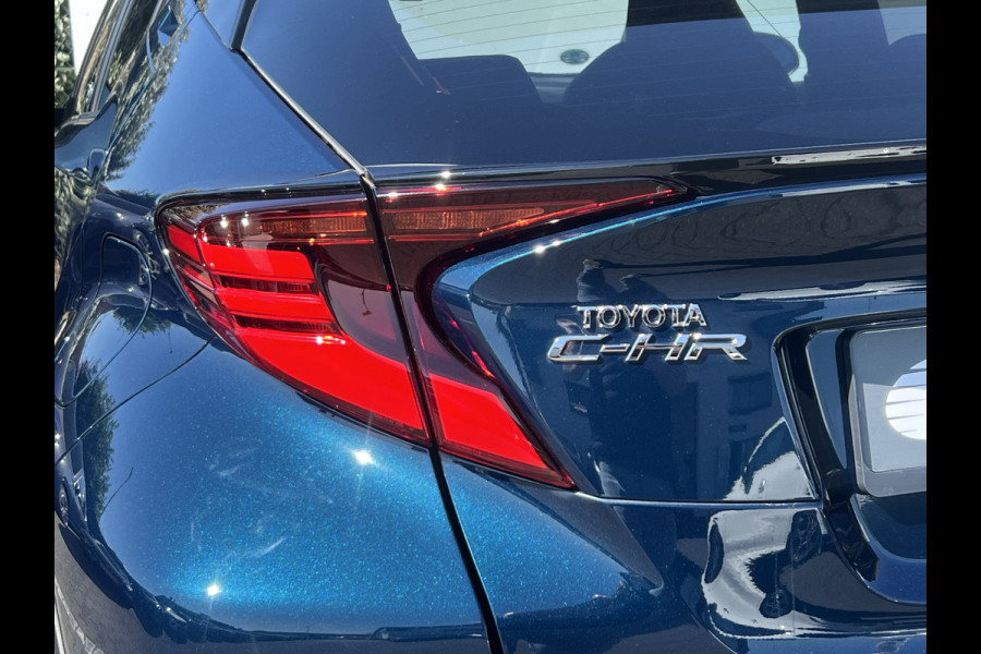 Toyota C-HR 2.0 Hybrid Team D | Navi | Carplay | Premium LED | Winter Pack
