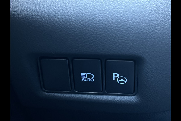 Toyota C-HR 2.0 Hybrid Team D | Navi | Carplay | Premium LED | Winter Pack