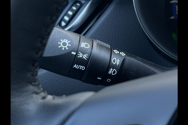 Toyota C-HR 2.0 Hybrid Team D | Navi | Carplay | Premium LED | Winter Pack