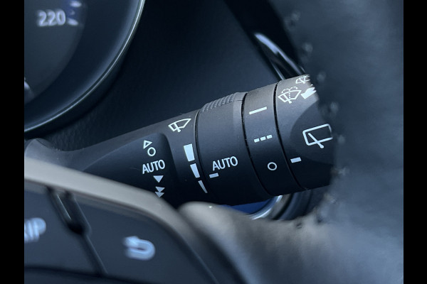 Toyota C-HR 2.0 Hybrid Team D | Navi | Carplay | Premium LED | Winter Pack