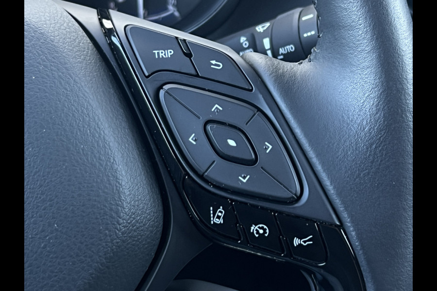 Toyota C-HR 2.0 Hybrid Team D | Navi | Carplay | Premium LED | Winter Pack