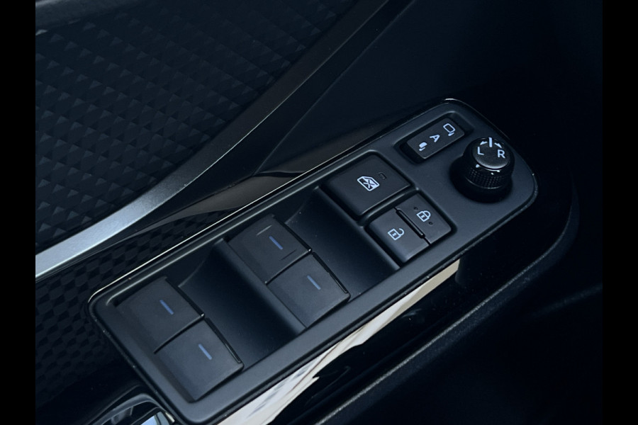 Toyota C-HR 2.0 Hybrid Team D | Navi | Carplay | Premium LED | Winter Pack