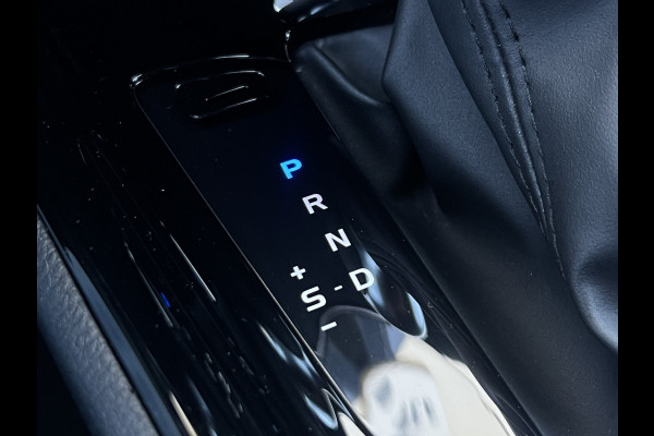 Toyota C-HR 2.0 Hybrid Team D | Navi | Carplay | Premium LED | Winter Pack