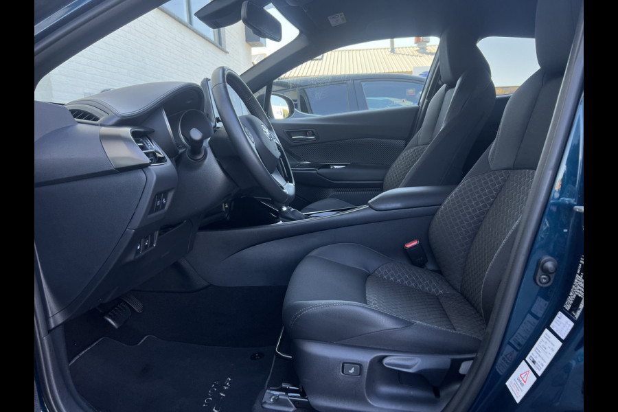 Toyota C-HR 2.0 Hybrid Team D | Navi | Carplay | Premium LED | Winter Pack