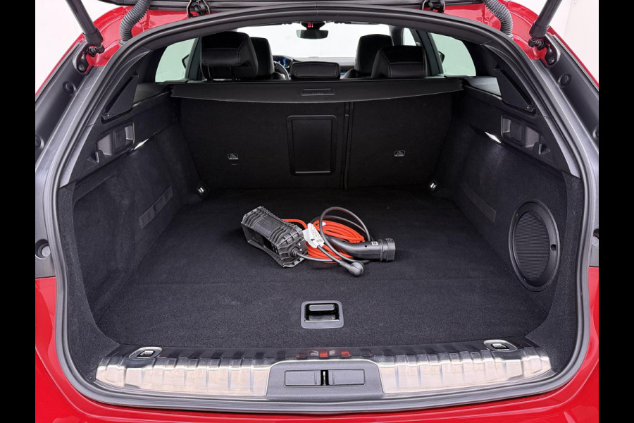 Peugeot 508 SW 1.6 HYbrid GT Pack Business | FULL OPTIONS | ADAPTIEVE CRUISE CONTROL | FOCAL AUDIO | 360 CAMERA | STOELVERWARMING | DEALER ONDERHOUDEN | ELEKTRISCHE KOFFERBAK | RIJKLAAR MET 12 MND BOVAG GARANTIE |
