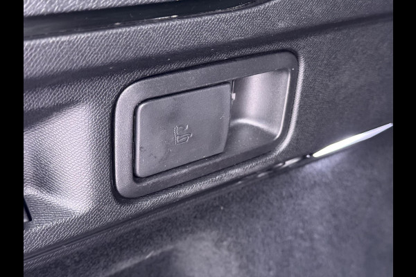 Peugeot 508 SW 1.6 HYbrid GT Pack Business | FULL OPTIONS | ADAPTIEVE CRUISE CONTROL | FOCAL AUDIO | 360 CAMERA | STOELVERWARMING | DEALER ONDERHOUDEN | ELEKTRISCHE KOFFERBAK | RIJKLAAR MET 12 MND BOVAG GARANTIE |