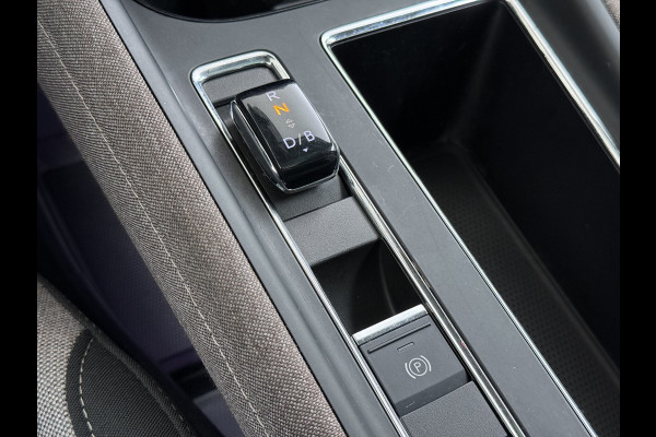 Škoda ENYAQ iV 80 82kwh 204PK Soh 95% Pano-Dak Camera Apple Carplay Android First Edition Navi 3-Zone-Ecc 19"lm PDC-a+v Adaptive-Cruise Lane-Assist Luxus E-Call Stuurverwarming Led Isofix Keyless-Go DAB Rijstrooksensor Origineel Nederlandse Auto Nieuwprijs €  53.000,-