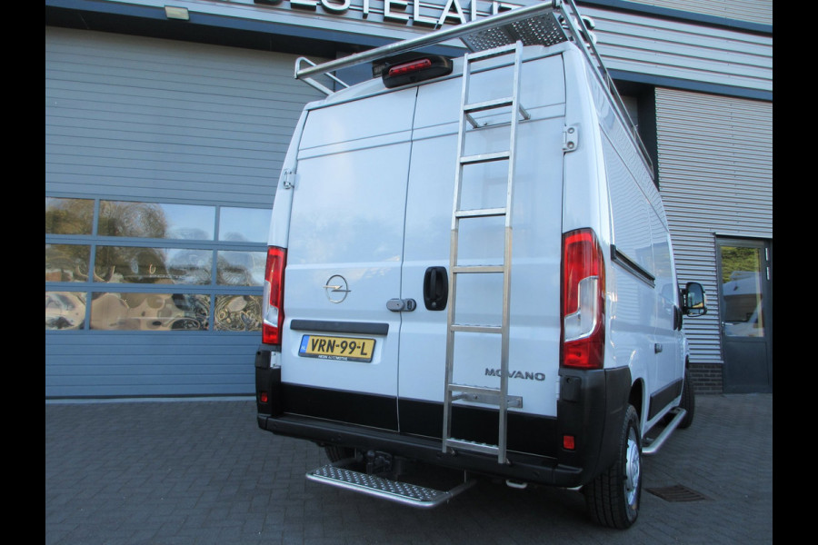 Opel Movano 2.2D 140 L2H2 2x Schuifdeur, Trekhaak, Camera, Trekhaak, 3-Zits.