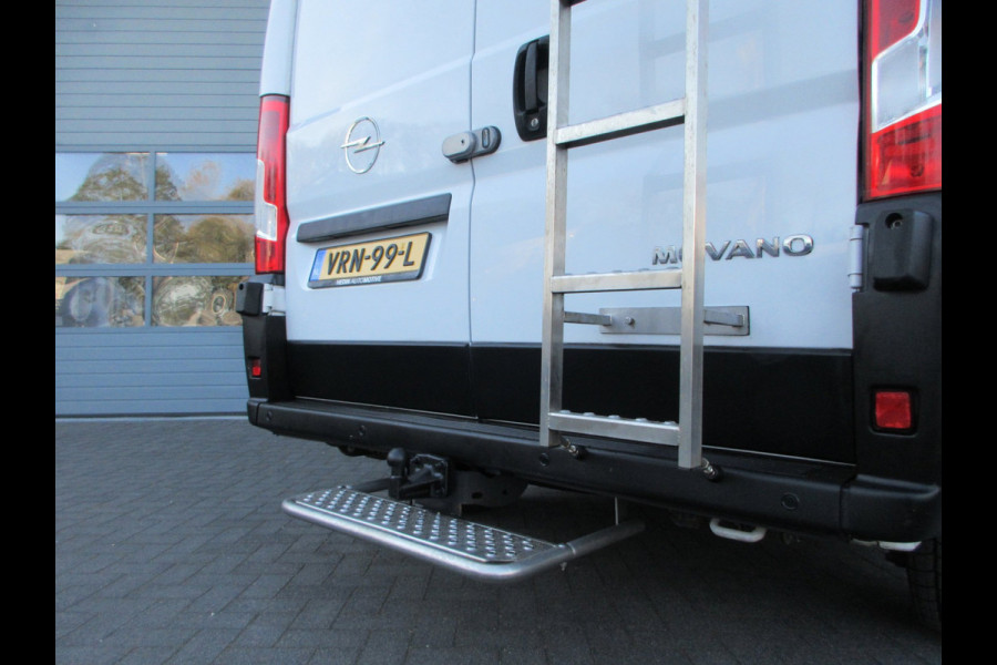 Opel Movano 2.2D 140 L2H2 2x Schuifdeur, Trekhaak, Camera, Trekhaak, 3-Zits.