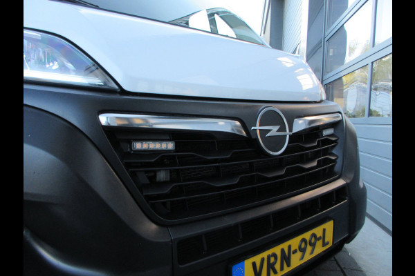 Opel Movano 2.2D 140 L2H2 2x Schuifdeur, Trekhaak, Camera, Trekhaak, 3-Zits.