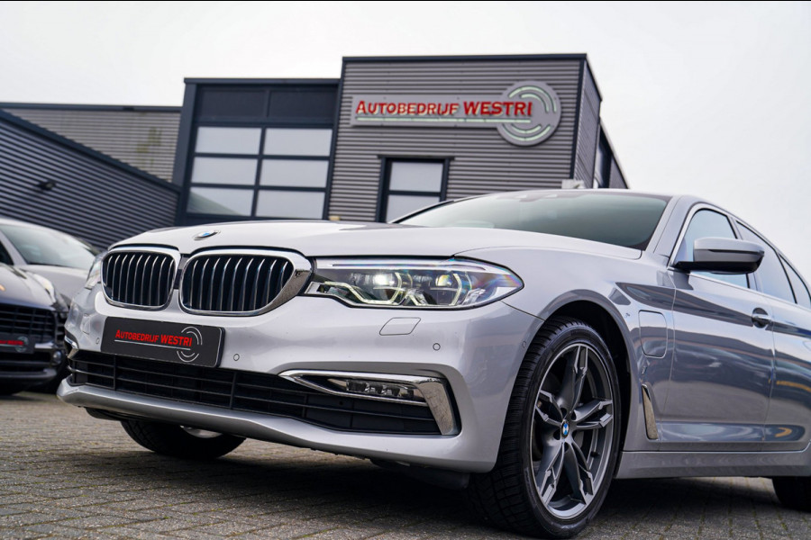 BMW 5 Serie 530e iPerformance High Executive | Stoelverkoeling | Head Up Display | Memory | Achterbank Verwarmd