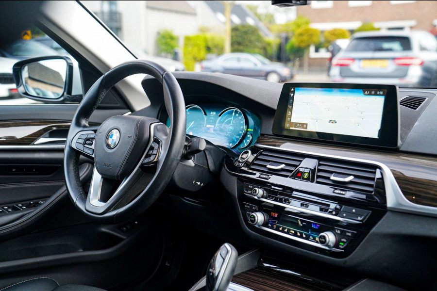 BMW 5 Serie 530e iPerformance High Executive | Stoelverkoeling | Head Up Display | Memory | Achterbank Verwarmd