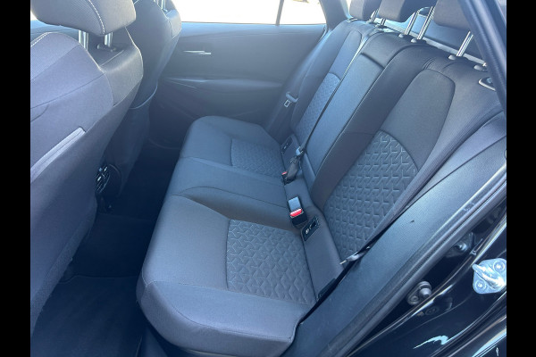 Toyota Corolla Touring Sports 1.8 Hybrid Business Trekhaak Apple Carplay Rijklaarprijs