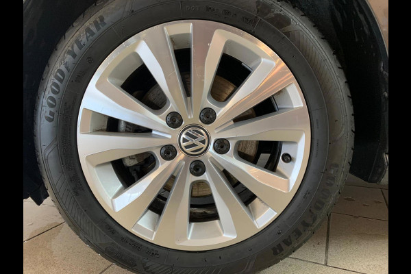 Volkswagen Golf 1.0 TSI Comfortline 110PK AIRCO CRUISE NAVI BLUETOOTH APPLE CARPLAY PDC TREKHAAK PRIVACY GLAS ZEER NETTE AUTO