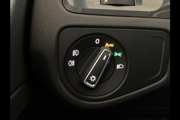 Volkswagen Golf 1.0 TSI Comfortline 110PK AIRCO CRUISE NAVI BLUETOOTH APPLE CARPLAY PDC TREKHAAK PRIVACY GLAS ZEER NETTE AUTO