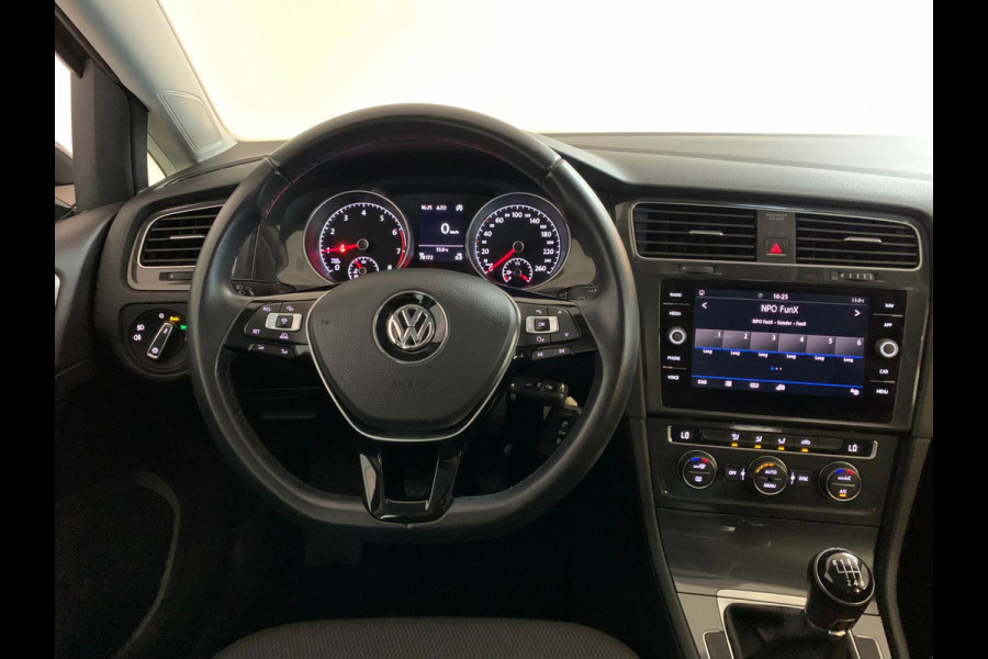 Volkswagen Golf 1.0 TSI Comfortline 110PK AIRCO CRUISE NAVI BLUETOOTH APPLE CARPLAY PDC TREKHAAK PRIVACY GLAS ZEER NETTE AUTO