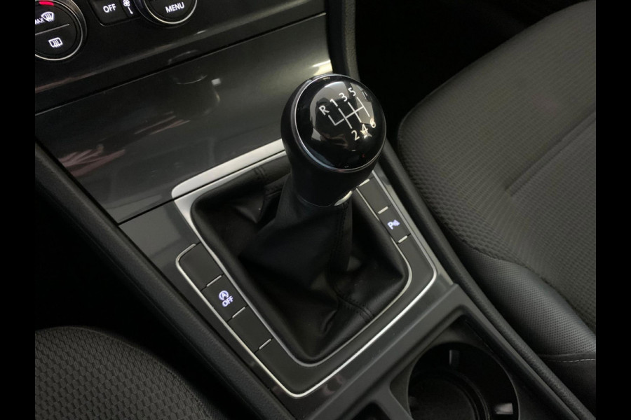 Volkswagen Golf 1.0 TSI Comfortline 110PK AIRCO CRUISE NAVI BLUETOOTH APPLE CARPLAY PDC TREKHAAK PRIVACY GLAS ZEER NETTE AUTO