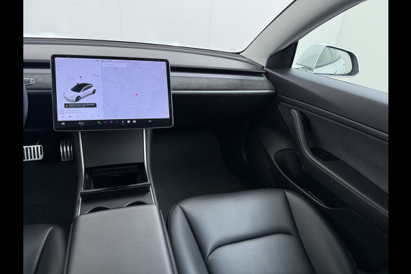 Tesla Model 3 RWD LFP-Accu SR plus Soh 91% 325PK Lmv 18" AutoPilot FSD Leder Panoramadak Adaptive-Cruise Camera's Elektr.-Stuur+Stoelen+Spiege Navi LED Comfortstoelen ACC DAB Voorverwarmen interieur via App Keyless One-Pedal-Drive Origineel Nederlandse auto tot 11kw laden thuis!