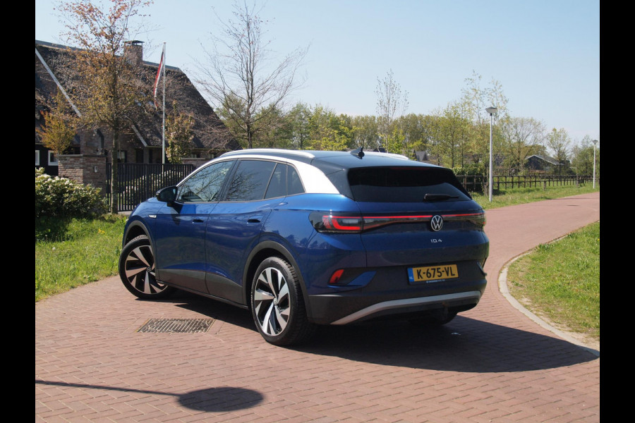 Volkswagen ID.4 First 77 kWh | Camera | Trekhaak | Sfeerverlichting | Apple Carplay | Cruise Control |