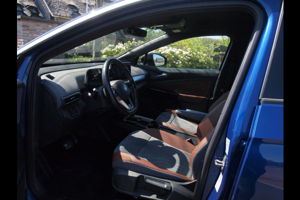 Volkswagen ID.4 First 77 kWh | Camera | Trekhaak | Sfeerverlichting | Apple Carplay | Cruise Control |