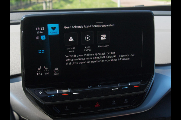 Volkswagen ID.4 First 77 kWh | Camera | Trekhaak | Sfeerverlichting | Apple Carplay | Cruise Control |