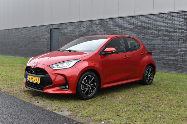Toyota Yaris 1.5 VVT-i Dynamic 1e eigenaar Navigatie Parkeer camera