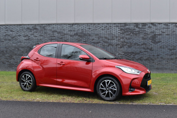 Toyota Yaris 1.5 VVT-i Dynamic 1e eigenaar Navigatie Parkeer camera