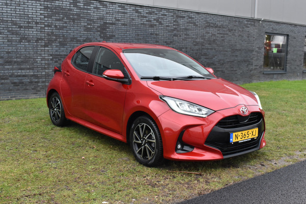 Toyota Yaris 1.5 VVT-i Dynamic 1e eigenaar Navigatie Parkeer camera