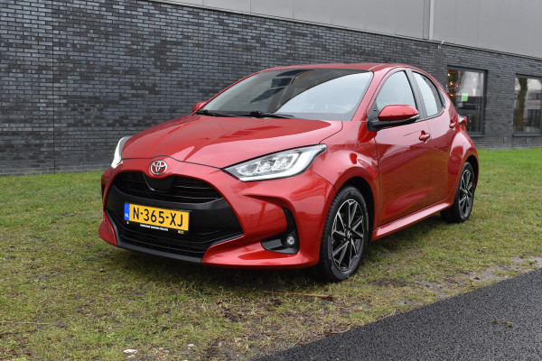 Toyota Yaris 1.5 VVT-i Dynamic 1e eigenaar Navigatie Parkeer camera