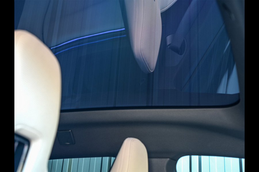 BMW iX xDrive45 101 kWh | NL-auto | Comfort access | Soft close | Iconic glow | Adaptive led | Sky lounge | Driving assistant prof. | Dab+ | Harman/kardon |