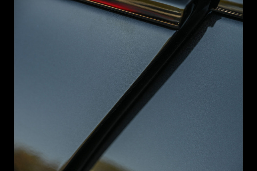 BMW iX xDrive45 101 kWh | NL-auto | Comfort access | Soft close | Iconic glow | Adaptive led | Sky lounge | Driving assistant prof. | Dab+ | Harman/kardon |