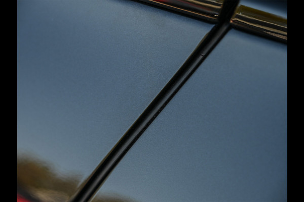 BMW iX xDrive45 101 kWh | NL-auto | Comfort access | Soft close | Iconic glow | Adaptive led | Sky lounge | Driving assistant prof. | Dab+ | Harman/kardon |