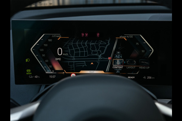 BMW iX xDrive45 101 kWh | NL-auto | Comfort access | Soft close | Iconic glow | Adaptive led | Sky lounge | Driving assistant prof. | Dab+ | Harman/kardon |