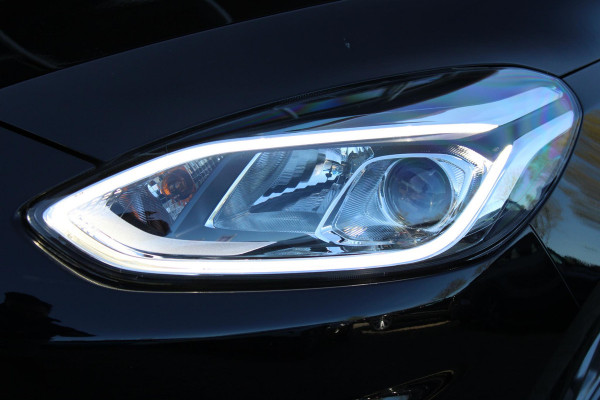 Ford Fiesta 1.0 EcoBoost ST-Line | Stoel + Stuurverwarming | Parkeersensoren | Climate Control | Cruise Control | Navigatie |