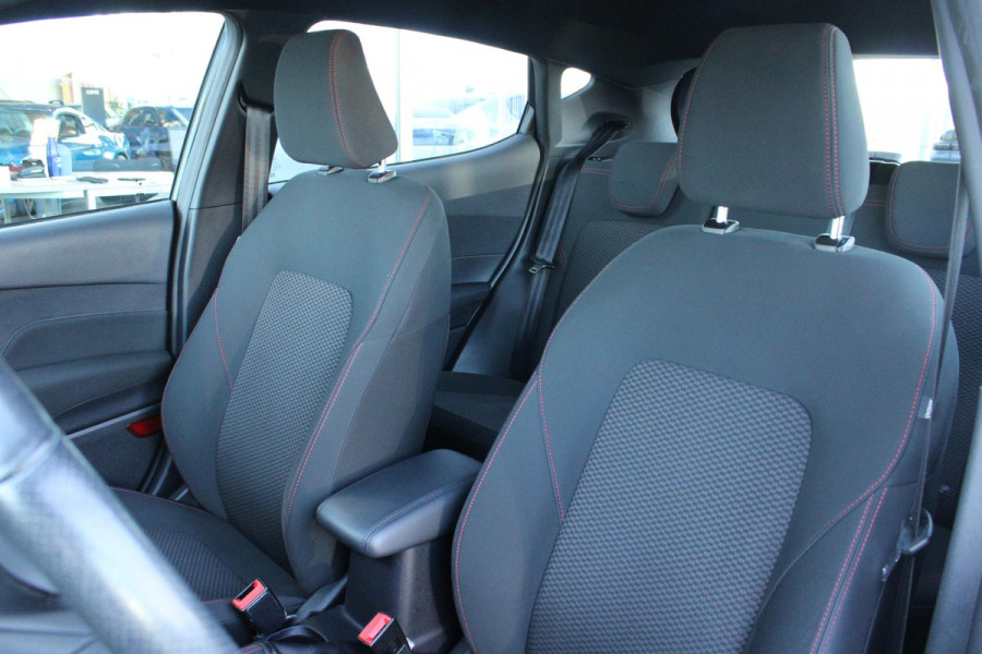 Ford Fiesta 1.0 EcoBoost ST-Line | Stoel + Stuurverwarming | Parkeersensoren | Climate Control | Cruise Control | Navigatie |