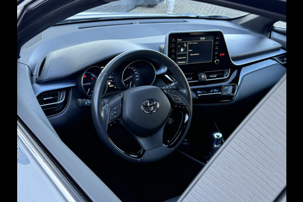 Toyota C-HR 2.0 Hybrid Team D Bi-Tone | CarPlay | ACC | Camera | Keyless | 18 inch