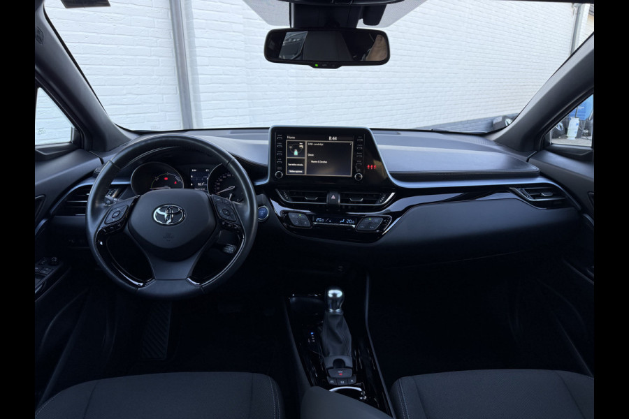 Toyota C-HR 2.0 Hybrid Team D Bi-Tone | CarPlay | ACC | Camera | Keyless | 18 inch