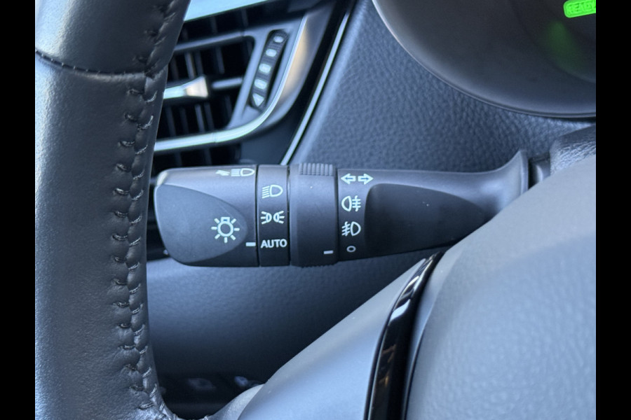 Toyota C-HR 2.0 Hybrid Team D Bi-Tone | CarPlay | ACC | Camera | Keyless | 18 inch