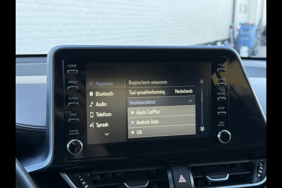 Toyota C-HR 2.0 Hybrid Team D Bi-Tone | CarPlay | ACC | Camera | Keyless | 18 inch