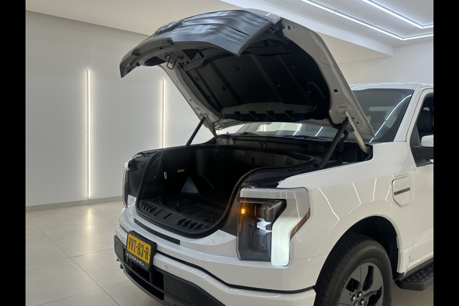 Ford USA F-150 LIGHTNING Lariat