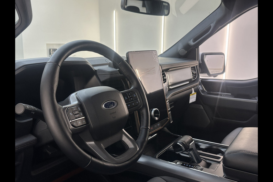 Ford USA F-150 LIGHTNING Lariat