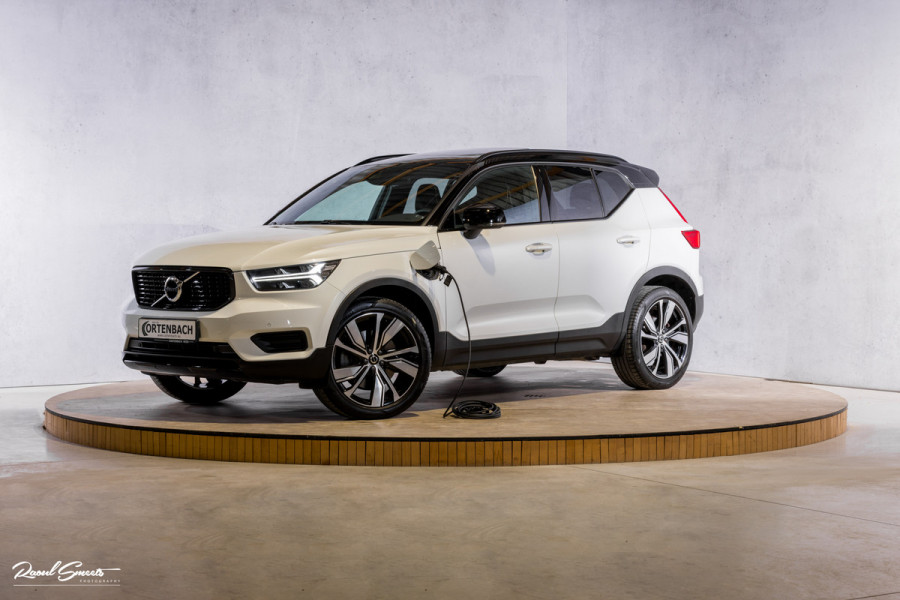 Volvo XC40 1.5 T5 Recharge R-Design | Panorama dak | Harman Kardon | Memory |