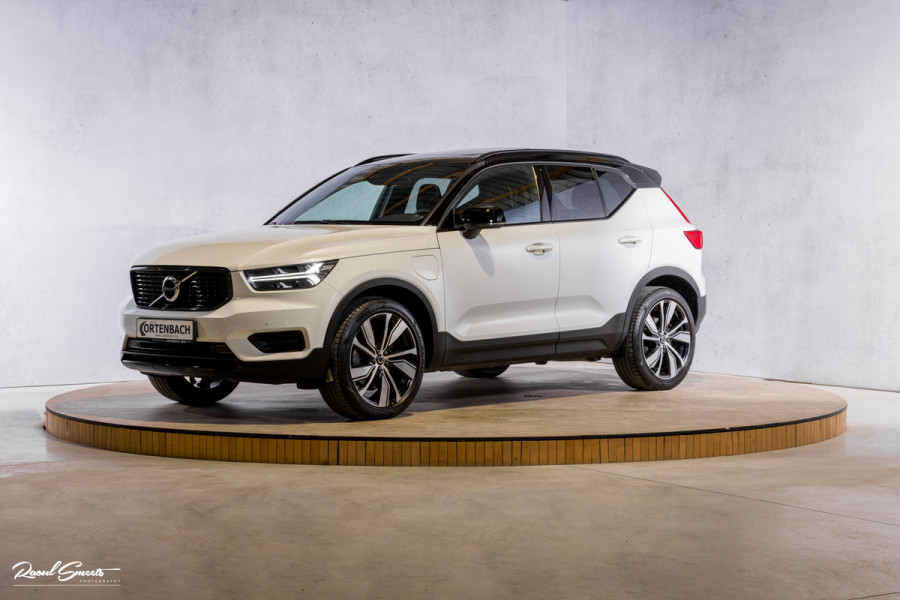 Volvo XC40 1.5 T5 Recharge R-Design | Panorama dak | Harman Kardon | Memory |