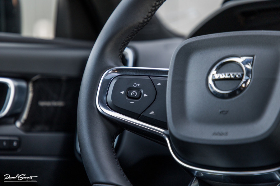 Volvo XC40 1.5 T5 Recharge R-Design | Panorama dak | Harman Kardon | Memory |