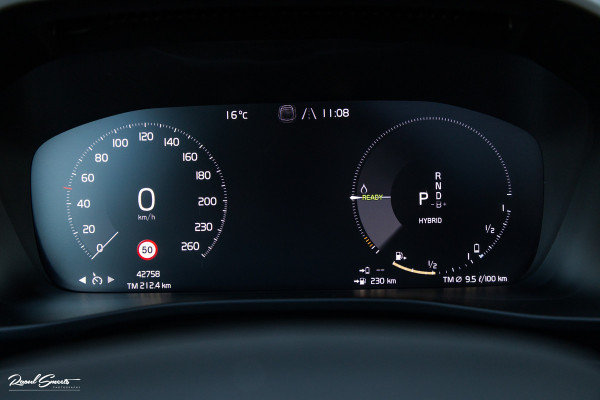 Volvo XC40 1.5 T5 Recharge R-Design | Panorama dak | Harman Kardon | Memory |