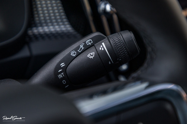 Volvo XC40 1.5 T5 Recharge R-Design | Panorama dak | Harman Kardon | Memory |