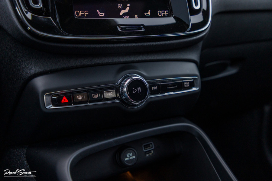 Volvo XC40 1.5 T5 Recharge R-Design | Panorama dak | Harman Kardon | Memory |