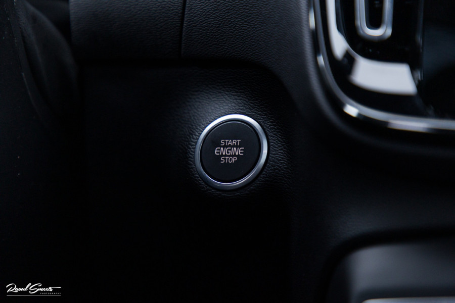 Volvo XC40 1.5 T5 Recharge R-Design | Panorama dak | Harman Kardon | Memory |
