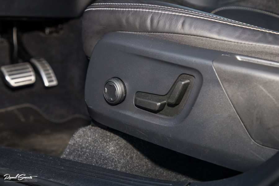 Volvo XC40 1.5 T5 Recharge R-Design | Panorama dak | Harman Kardon | Memory |