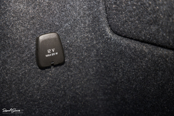 Volvo XC40 1.5 T5 Recharge R-Design | Panorama dak | Harman Kardon | Memory |